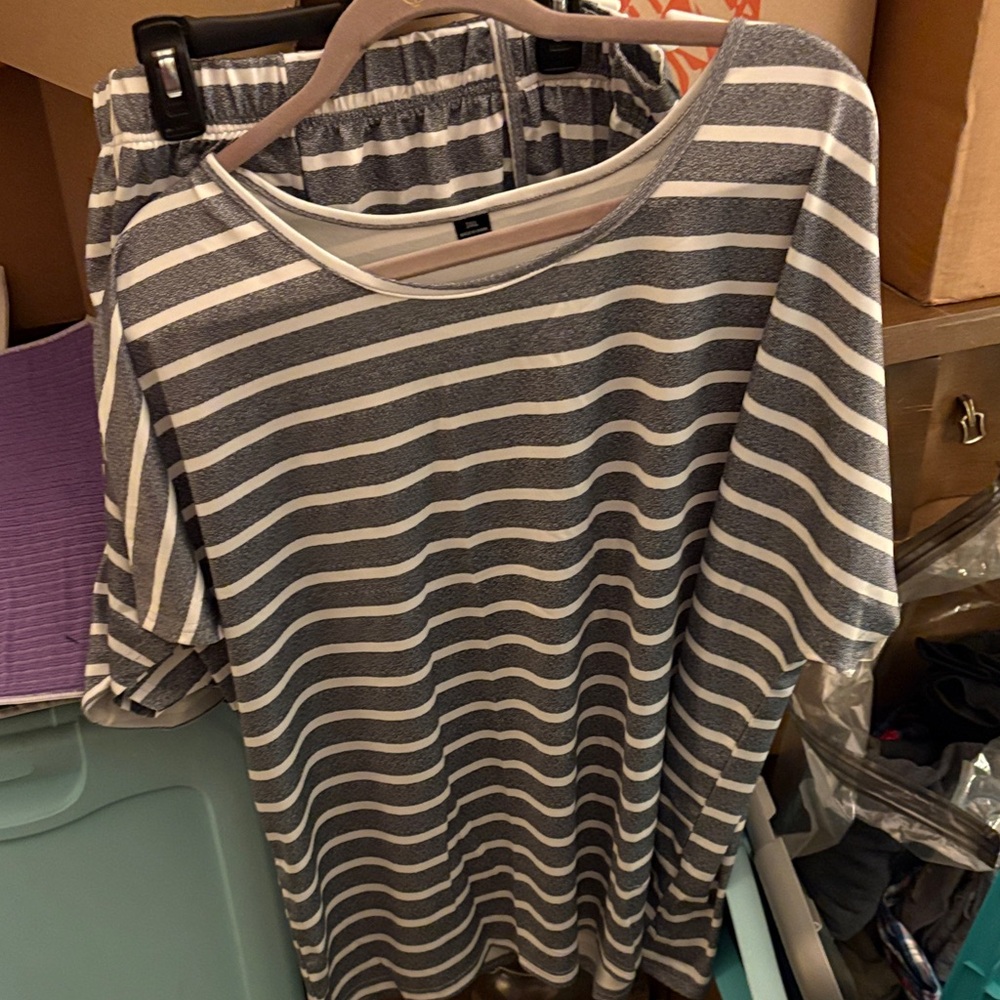 Striped Gray Women's Top & matching shorts